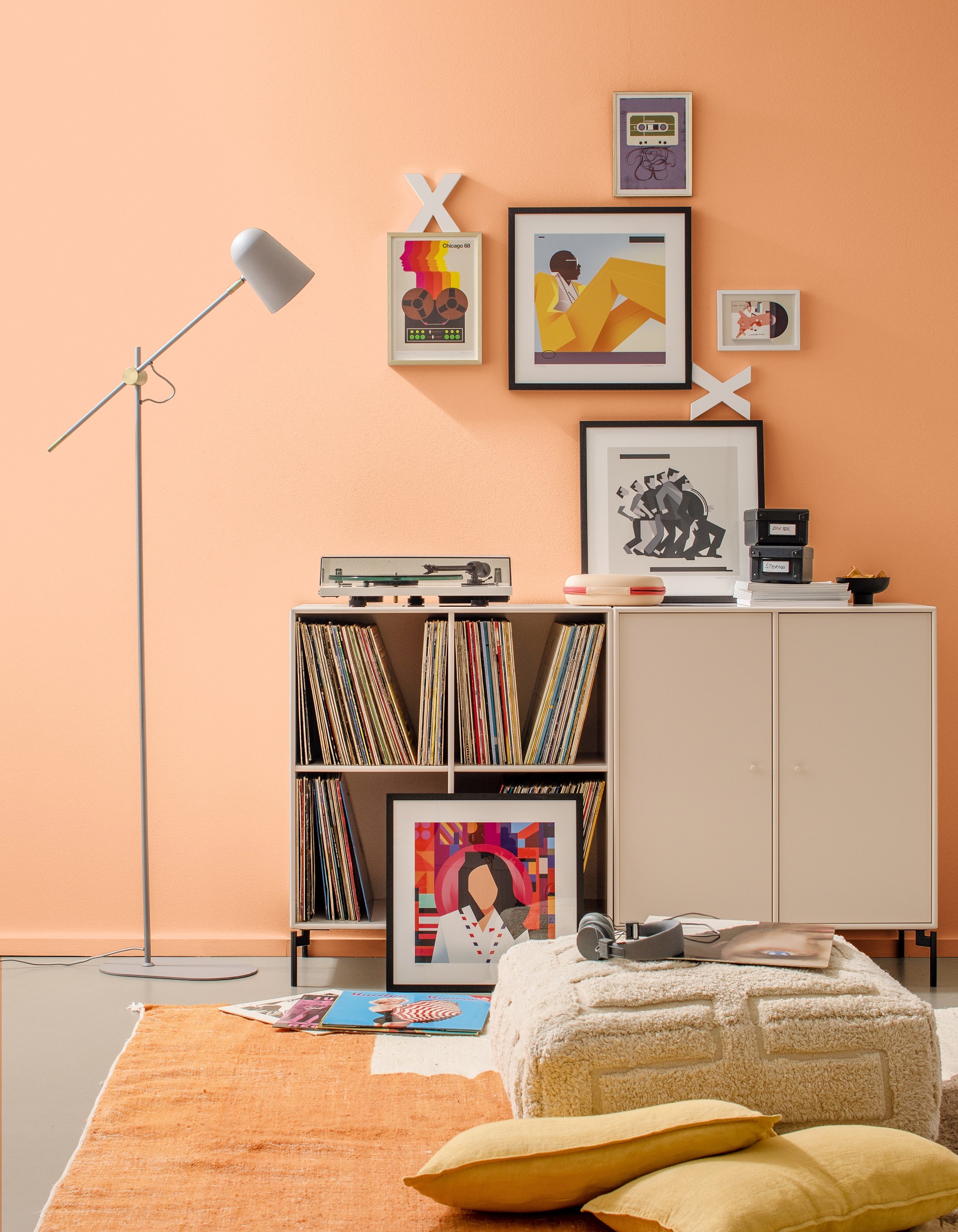 Alpina-Pure-Farben-Papayaorange1
